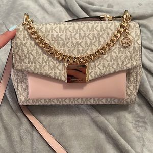 Micheal kors crossbody